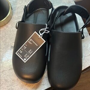 Nike Black Water Shoes Slip-On Comfort